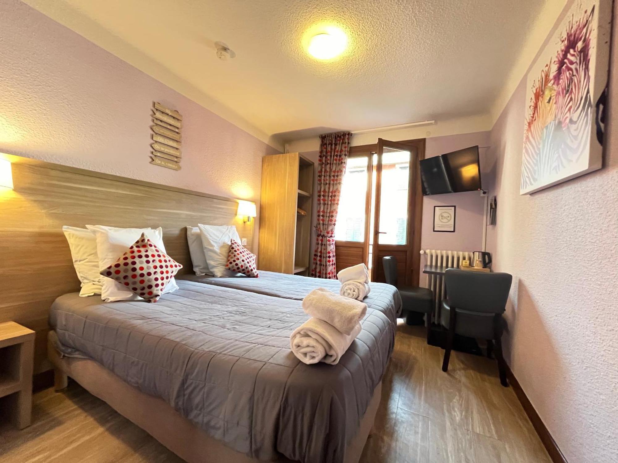 Hotel Du Cheval Blanc Barcelonnette Luaran gambar